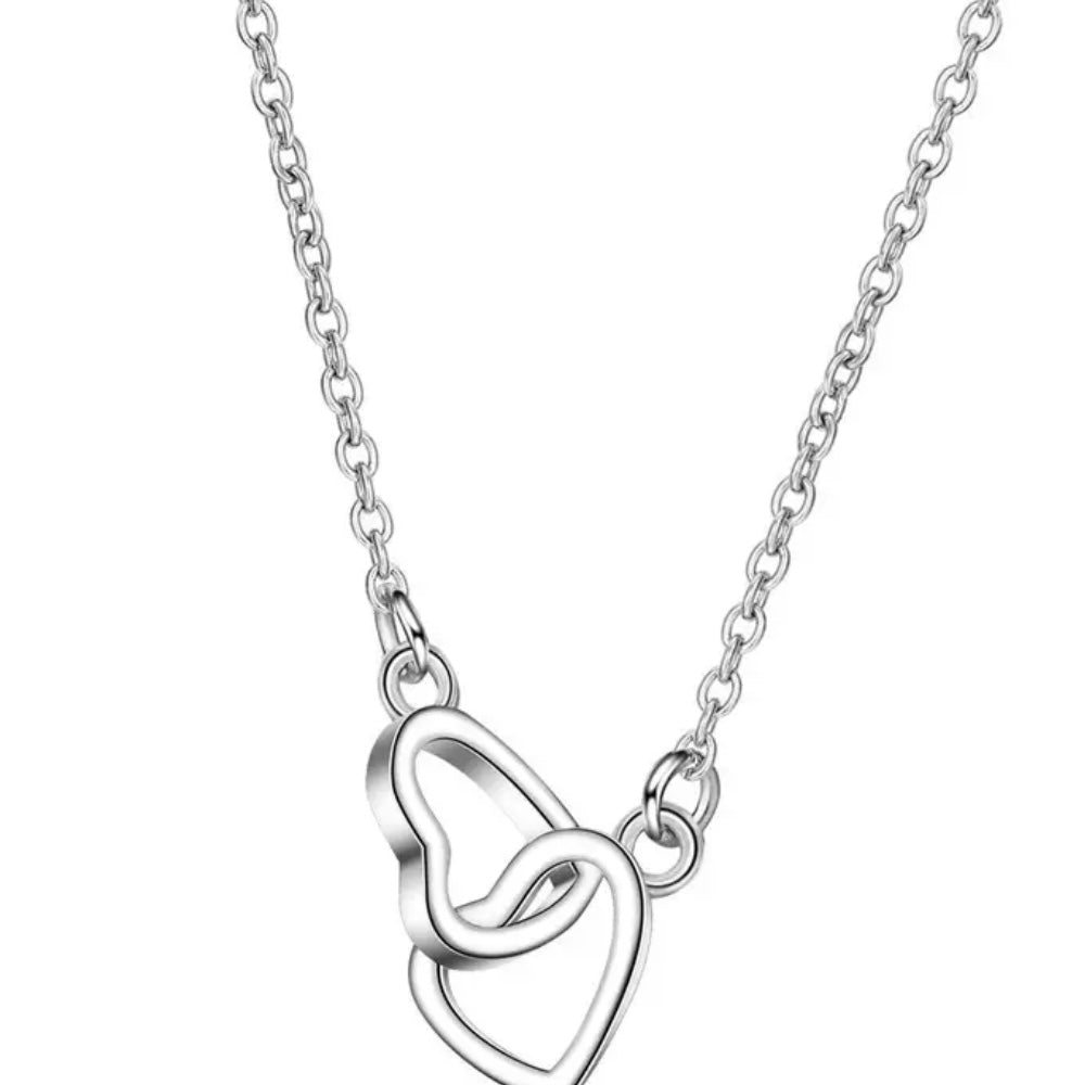 Collier étreinte amoureuse
