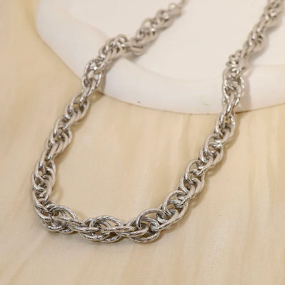 Collier Doré Tressé